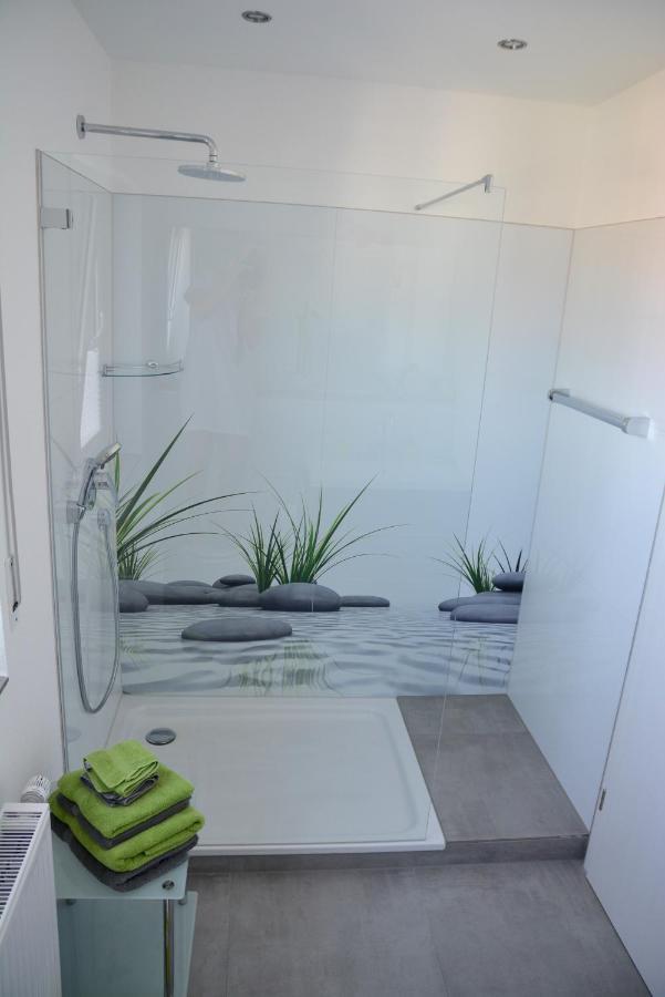Ferienwohnung Lakewinds เมียร์สบวร์ก ภายนอก รูปภาพ